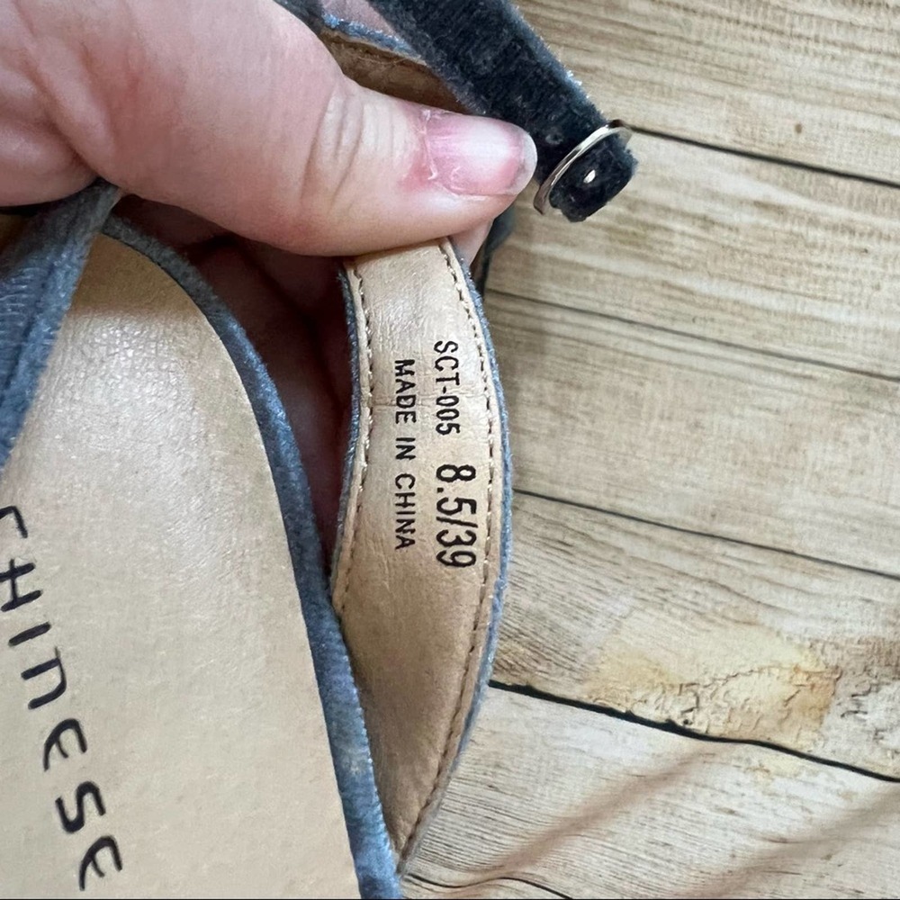 Chinese Laundry Gray Heels with Floral Embroidery - Picture 7 of 7